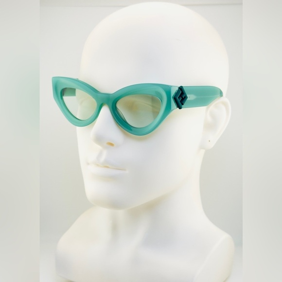 Fendi Accessories - FENDI FF Diamonds Cat-eye women’s sunglasses FE401461 Light Green Frame